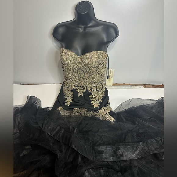 3. Eureka Fashion - Gilt Adorned Strapless Trumpet Evening Gown - Picture 7 of 7